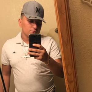 Meet your Posher, Mitchell